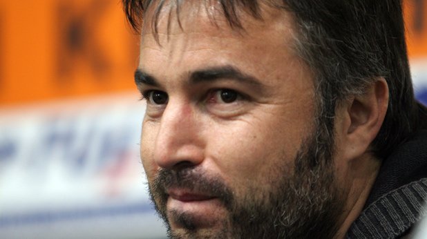 Ясен Петров, който за последно води като старши треньор първия отбор на Левски, бе обявен за новия директор на детско-юношеската школа