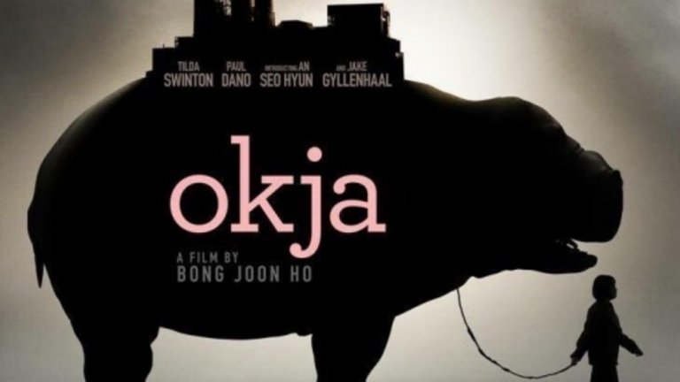 "Окджа" (2017)
 
Филмът на Бонг Джуун-хоу за момиче и нейното генетично модифицирано суперпрасе беше изданието на Netflix, което разтърси индустрията, като допълнително замъгли разделението между големите и малките екрани. Дебютът му на кинофестивала в Кан през 2017 г. предизвика дебат за мястото на Netflix в киното, който продължава да бушува. За разлика от тях самата кинематографична позиция на Бонг стана само по-неоспорима. Две години по-късно той се завръща в Кан с "Паразит", печелейки главната награда.
