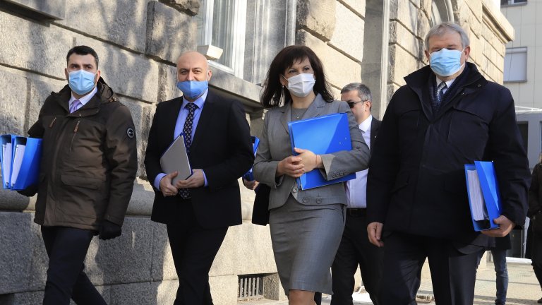 Целта на коалицията е да обедини десния вот и да пази страната от "прокремълската БСП и нейните сателити"