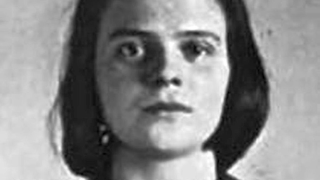 Gestapo_photos_of_Sophie_Scholl_taken_after_his_capture_on_February_18,_1943-2