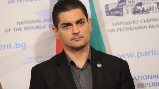 Прокуратурата разследва Василев за отправяне на заплахи