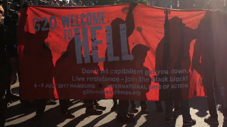 Протестиращите призоваха за съпротива срещу капитализма
