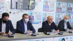 Томислав Дончев наблегна на това, че ГЕРБ е победила на вота, Даниел Митов отрече да е говорено с него да бъде кандидат на партията за премиер