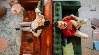 Чувствате несигурност във връзката си? Ето 10 възможни причини