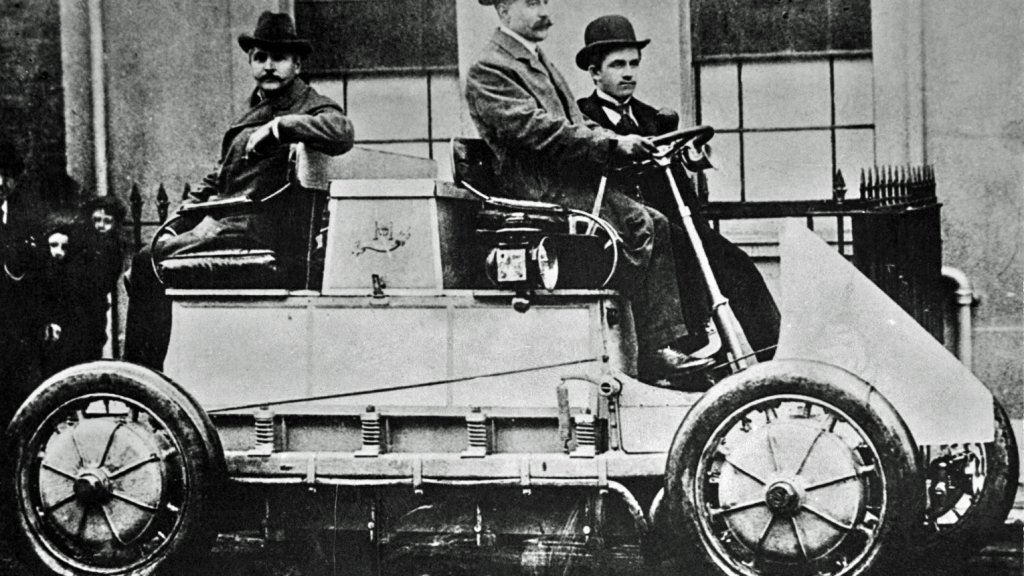 Lohner_Porsche