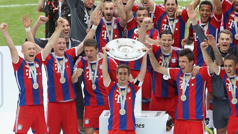 7. Байерн - 1,85 милиарда долара. С 223 хиляди клубни члена и огромни приходи от тв права, Байерн настъпва мощно по следите на испанските грандове. Шампион на Европа за 2013-а. Изключително популярен в Германия, а вече и в САЩ.