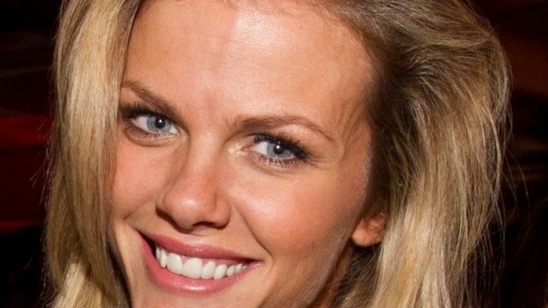 Хората отговарят емоционално и ценят силно онези, които се усмихват по-често, по-различно и по-позитивно от онези, които не го правят
На снимката: Бруклин Декър