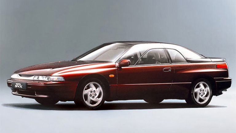 Subaru SVX (1992)
В началото на 90-те години Subaru рекламира този автомобил като „сериен концептуален модел”. Японците поемат сериозен риск и пускат на пазара серийната версия на концепта SVX без никакви промени. А Джуджаро получава признанието на специалистите и медиите за оформлението на остъклената част на купето, както и за смелите форми на автомобила.