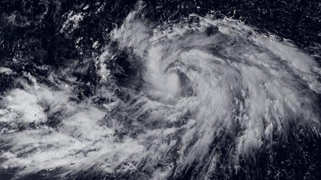 Phanfone Japan