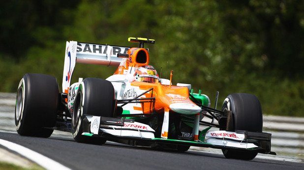 За Force India Жул участва в девет свободни тренировки