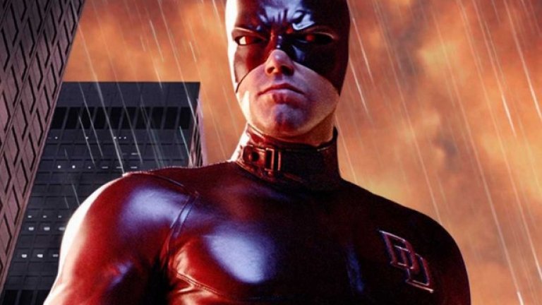 Бен Афлек - Daredevil 
Бен Афлек умее да играе драматични роли и го е доказвал повече от един път. Но супергеройските роли също го привличат неустоимо и той влага много амбиция в тях. Само че ролята му като "Дявол на доброт го отказа да се заеме с подобен проект за почти 10 години. Филмът не получи очакваните поне две продължения, а Афлек категорично се противопостави да влезе точно в този образ повече.