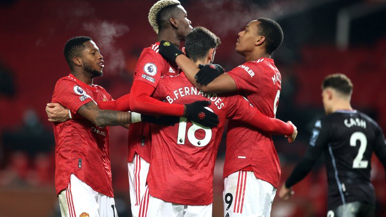 Смешна дузпа изравни Юнайтед с Ливърпул на върха във Висшата лига (видео)