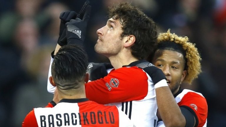 7. Фейенорд взе градското дерби със Спарта Ротердам с 6:1
Фейенорд не остави никакви шансове на Спарта и спечели много убедително. Тимът дели първото място с Аякс с равен брой точки.