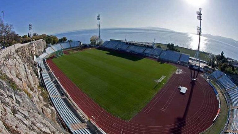 Стадион "Кантрида" в Риека е произведение на изкуството - в скалата над морето! Националният тим на Хърватия игра 11 пъти тук и няма загуба.