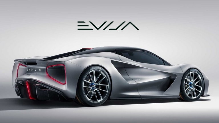 Lotus Evija 
Evija за първи път видя бял свят през август по време на Автомобилната седмица в Монтерей, Калифорния. Британският бранд за луксозни спортни коли Lotus показа първия си изцяло електрически автомобил в САЩ, а малко по-късно станаха ясни и конкретните специфики на Evija. 
Тя разполага с 493 конски сили и ускорява от 0 до 100 км/ час за под 3 секунди. Освен това вдига от 0 до 300 км/ час за под 9 секунди. Максималната й скорост е 320 км/ час и с едно зареждане успява да измине 400 км. 
Ако се чудите откъде идва това екзотично име – Evija всъщност е името на Ева на староиврит. Наименованието може да означава и "жив" и "оживен". От електромобила ще бъдат произведени 130 екземпляра, всеки от тях – на цена от около 2 млн. долара.
