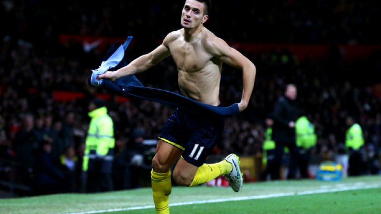 Победен гол на "Олд Трафорд"! Душан Тадич бележи и Саутхемптън краде трите точки в дома на Юнайтед.