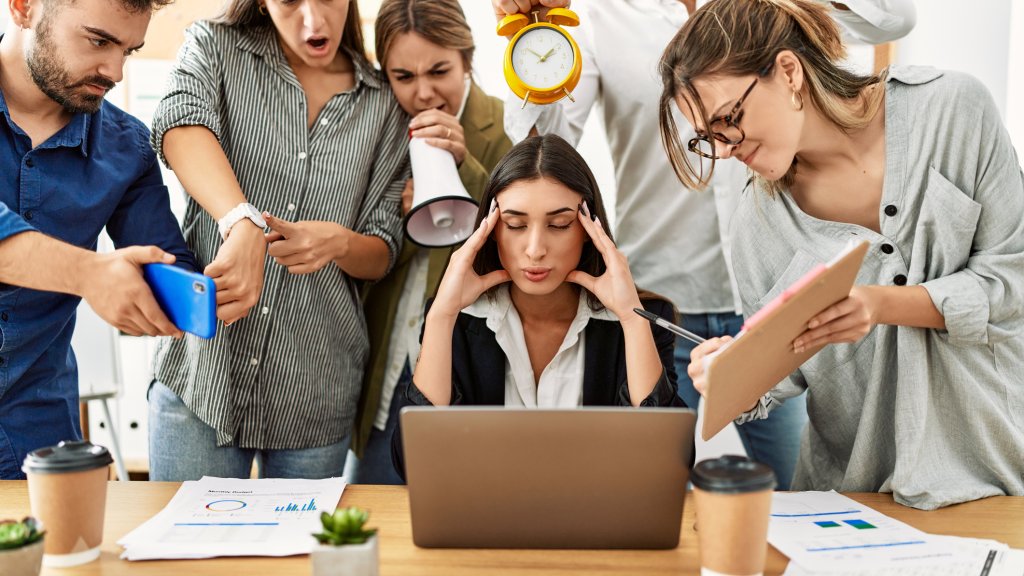 Три признака, че сте "прегорели" напълно, но не личи