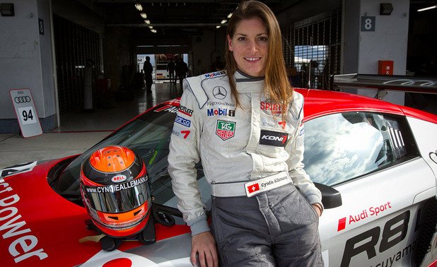 Синди Алеман
Синди е първата жена в сериите Supet GT и освен това участва и в световния шампионат GT1.