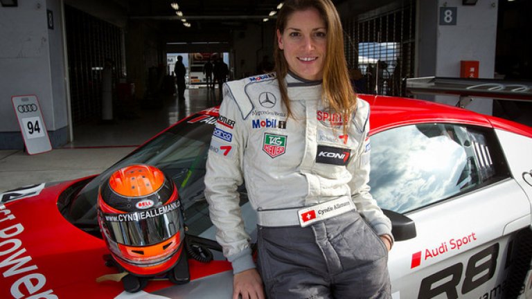 Синди Алеман
Синди е първата жена в сериите Supet GT и освен това участва и в световния шампионат GT1.