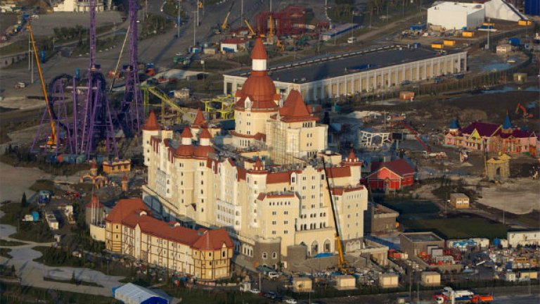Разходите за Зимните олимпийски игри в Сочи, които надхвърлиха 50 млрд. долара са такива, че едва ли някоя държава ще бие скоро този изключителен руски рекорд
