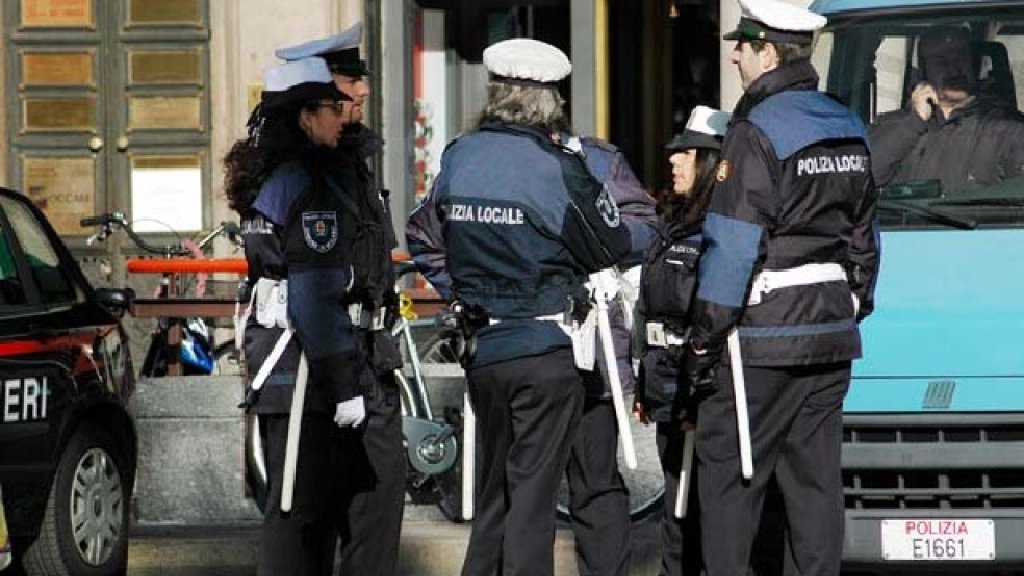 POLIZIA-LOCALE-ITALIA-Milano-27