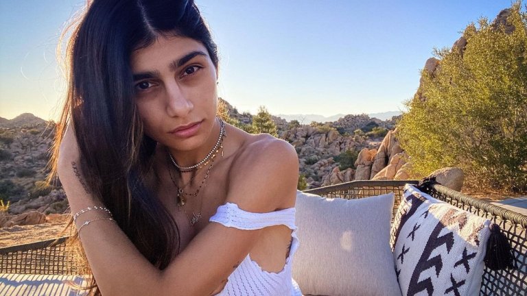 Миа Халифа разказва за "най-лошия период в живота си", първата си работа след филмите за възрастни и за това как успява да излезе от тази депресия