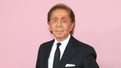 Последният император на модата си отиде на 93 г.