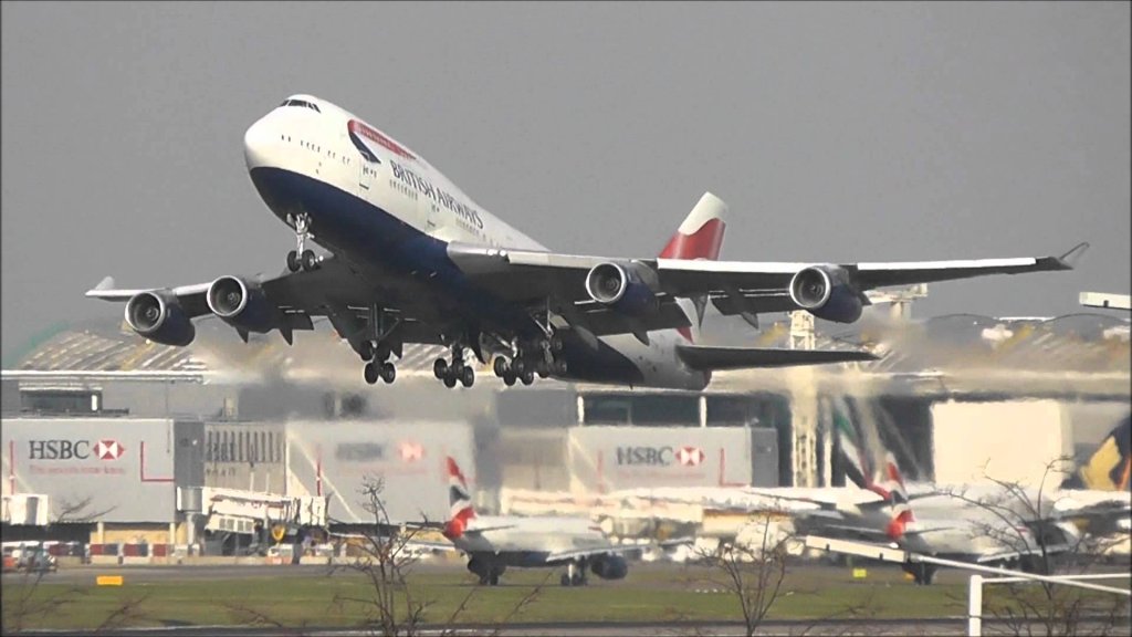 London-Heathrow-Airport_hottrip.net-3