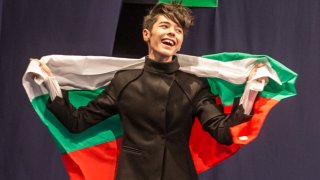 Има нужда той да си почине от опитите ни да го натикаме дори и там, където му е мястотo