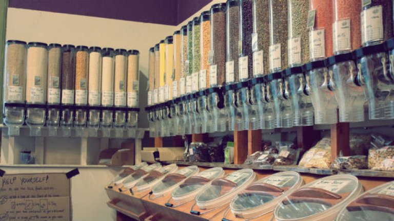 Ню Лийф Кооп в Единбург предлага разнообразие от био храни