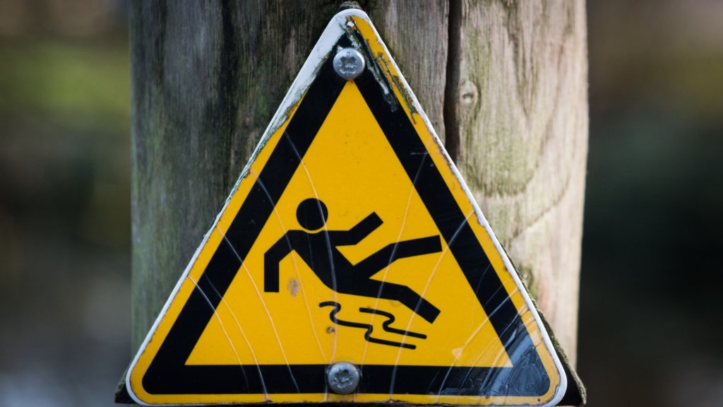 sign-slippery-wet-caution-4341