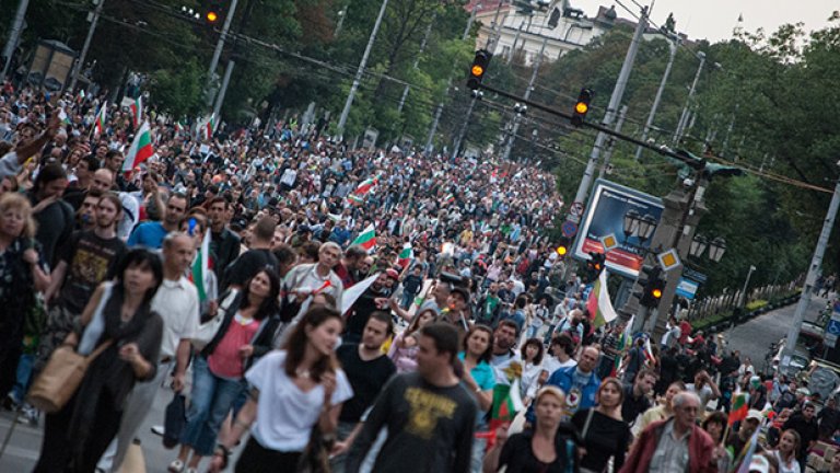 Ден 33. Стената падна