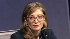 Според Екатерина Захариева в момента опасността е страната да влезе в спирала от избори
