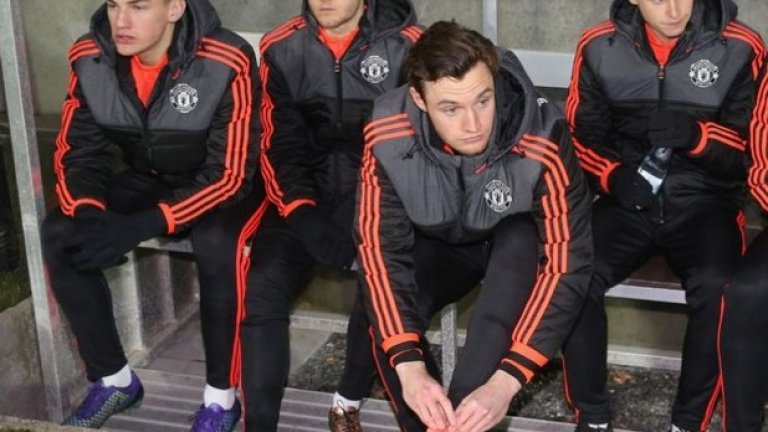 Пуул, Райли, Кийн и Уиър при гостуването на Мидтиланд.