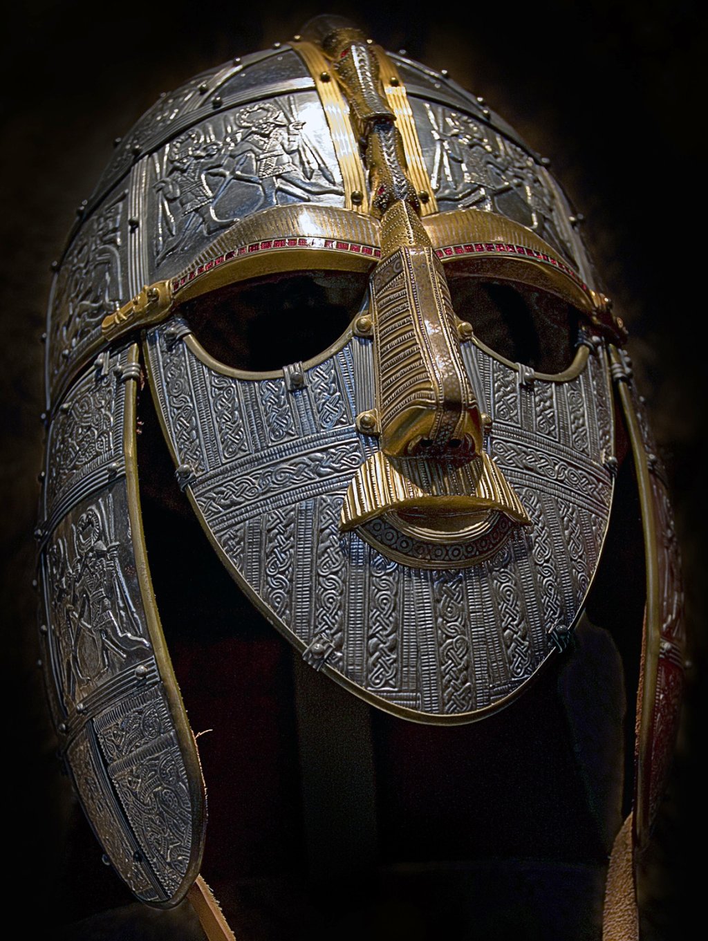 Sutton_Hoo_helmet_reconstructed