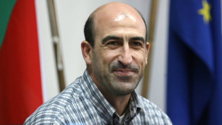 Йордан Лечков - политик и шеф във футбола през 2011-а.
