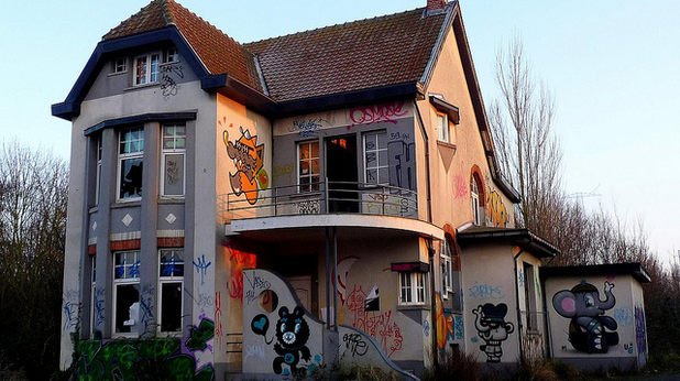 Призрачният град Доел - рай за графитите