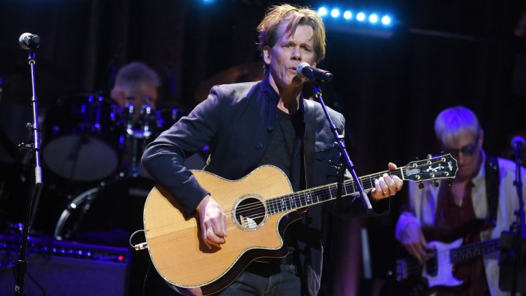 Кевин Бейкън 
Актьорът и неговият брат Майкъл създават дуета The Bacon Brothers през 1995 г. Оттогава имат девет албума, турнета в Северна Америка и Европа, както и редица медийни изяви.