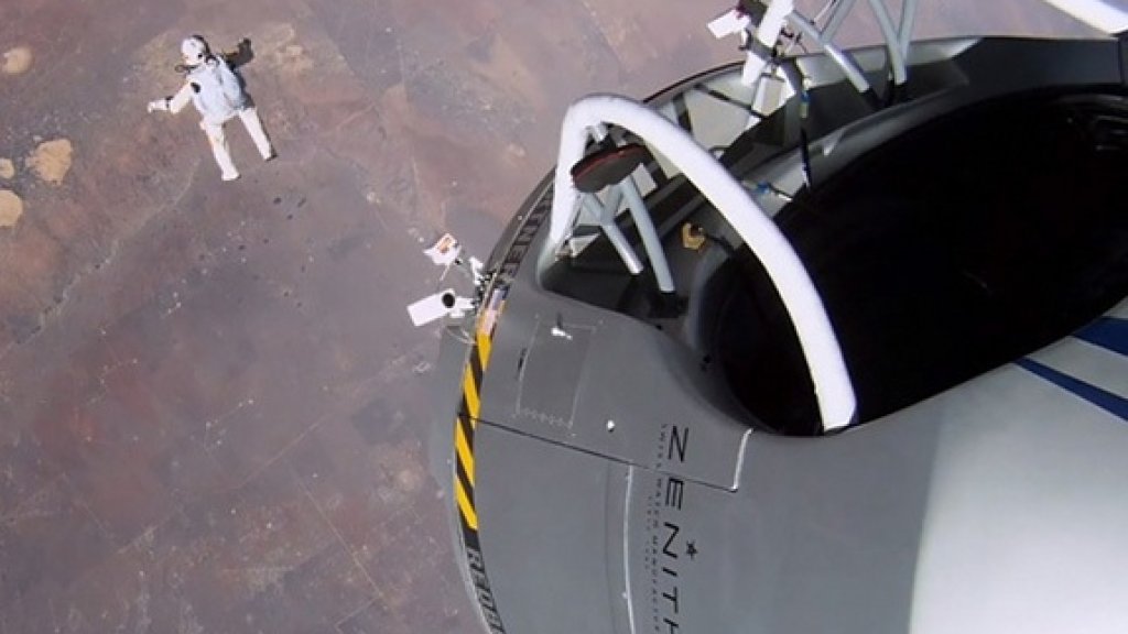 go-pro-red-bull-stratos-super-bowl