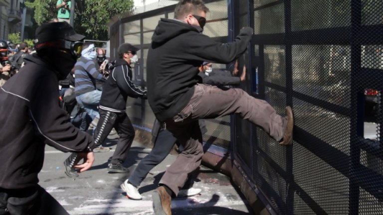 Как стачкуват гърците (фотогалерия)