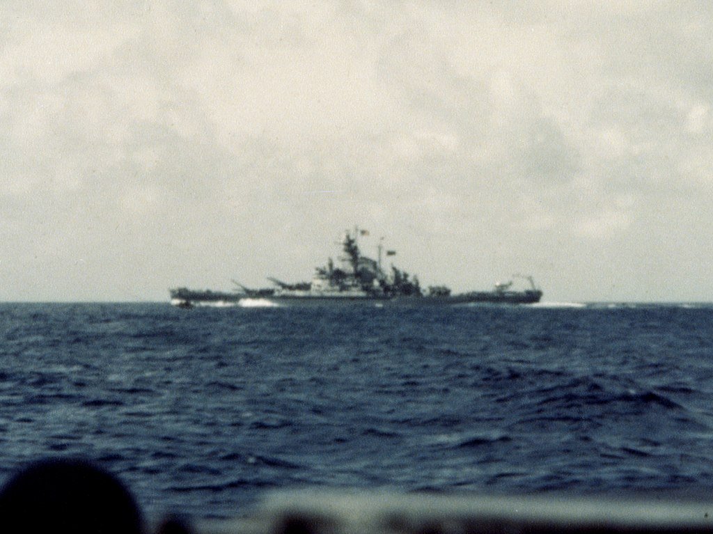 1024px-USS_Massachusetts_(BB-59)_off_Casablanca_1942