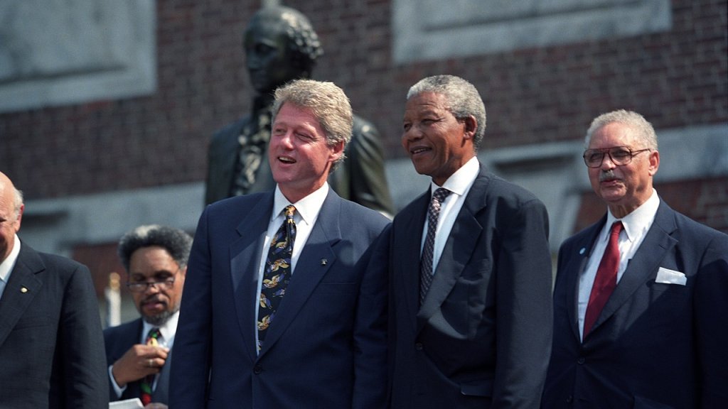 President_Bill_Clinton_with_Nelson_Mandela