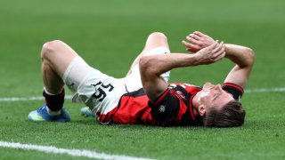 Гигантски провал за Милан в последния кръг, обрат за топ 4 в Серия "А"