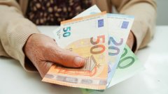 С промените минималната пенсия за стаж и възраст ще нарестне до 347 евро на месец