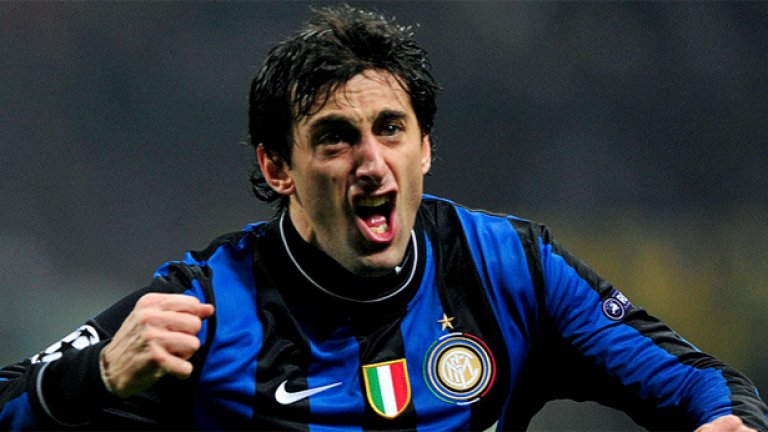Диего Милито поднесе Шампионската лига на Интер с двата си гола на финала през 2010-а, а миналата година се завърна в родния Расинг и продължава да играе за него.