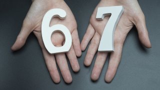 "Как беше днес в училище?" ... "Ами, шест-седем"...