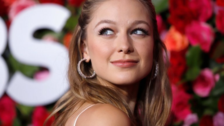 В 14-минутно видео тя обясни, че споделя историята си, за да предпази други хора в подобна ситуация и да ги мотивира да се откажат от изпълнените си с насилие връзки.