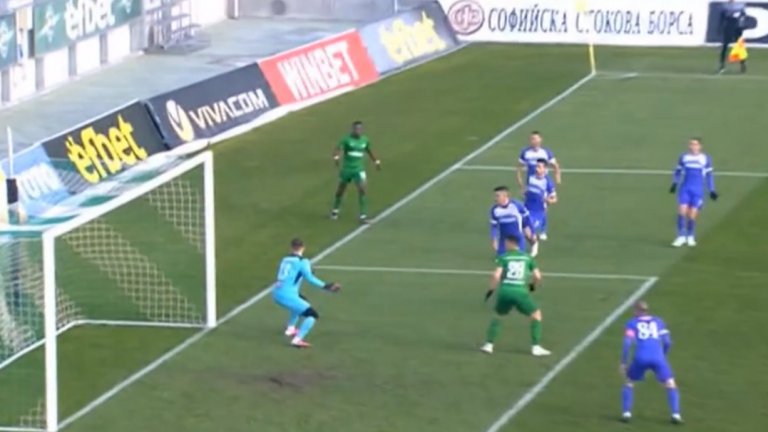 Тандемът Томаш-Бербатов изяде голям пердах в Разград