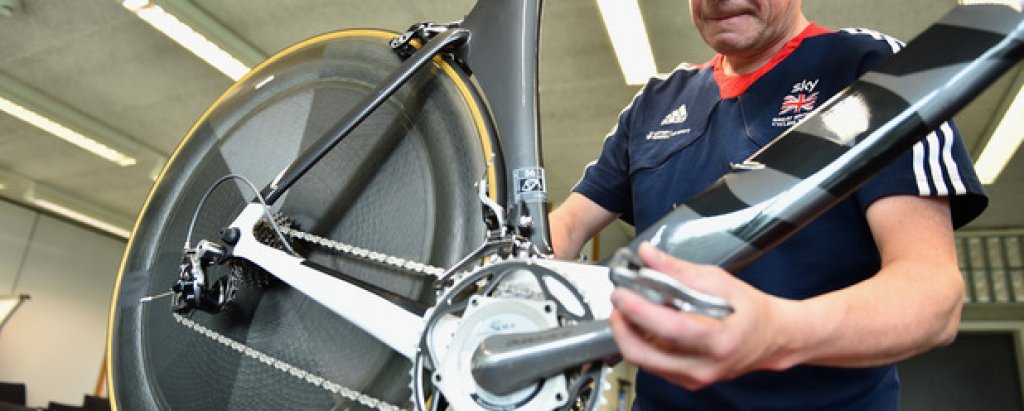 Механичните електромотори могат да увеличат скоростта с не повече от 5-6 километра, но на високо състезателно ниво това оказва голямо влияние.