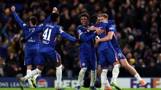 ВАР спаси Барселона от разгром на "Стамфорд Бридж", но лондончани ликуваха с трите точки